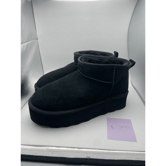 CUSHIONAIRE Women's COZY Genuine Suede pull on platform boot, Black 10 - Picture 5 of 6